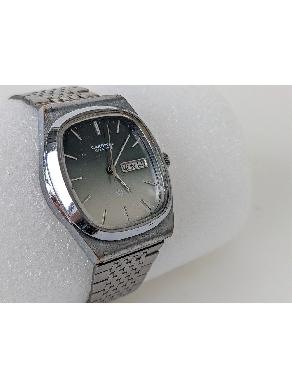 Cardinal Quartz Men Wristwatch Steel 1980 Calendar Hong Kong